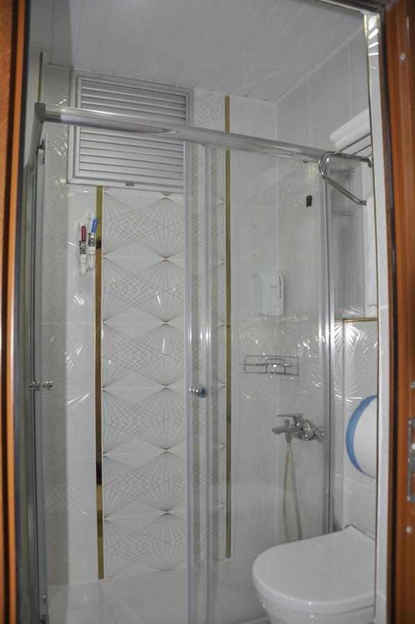 Ugur Otel Mersin  Exterior photo