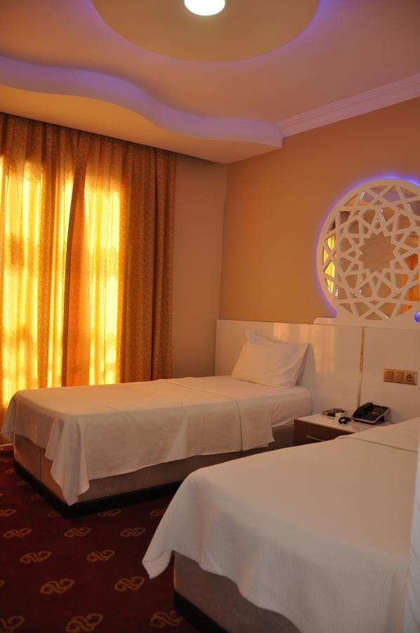 Ugur Otel Mersin  Exterior photo