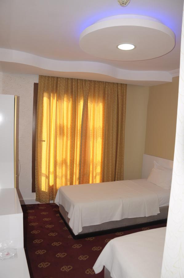 Ugur Otel Mersin  Exterior photo